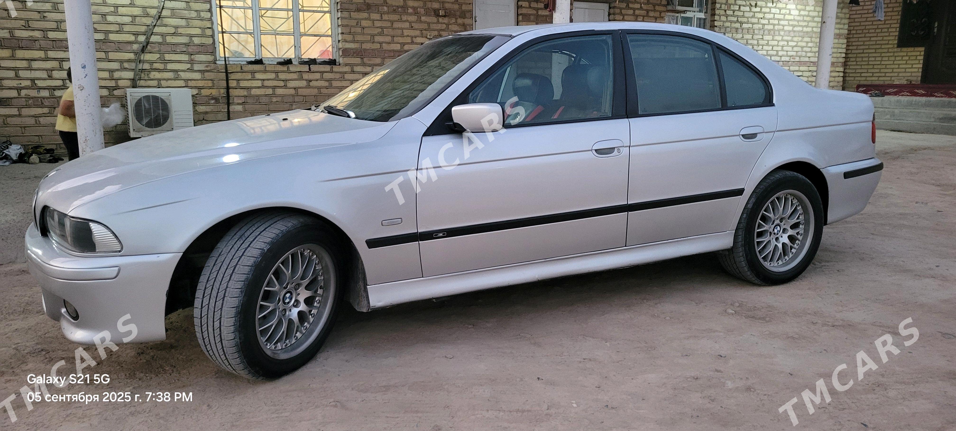 BMW E39 2001 - 80 000 TMT - Babadaýhan - img 3