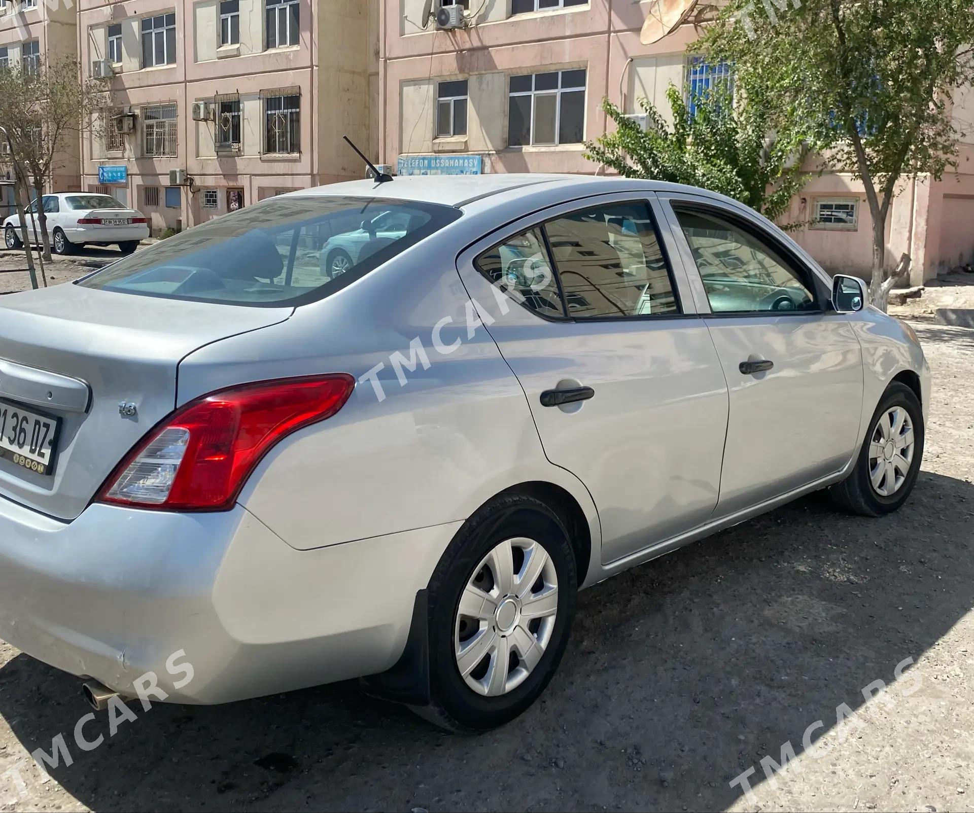 Nissan Versa 2013 - 95 000 TMT - Daşoguz - img 3