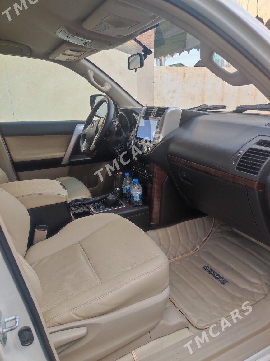 Toyota Land Cruiser Prado 2012 - 540 000 TMT - Baýramaly - img 4