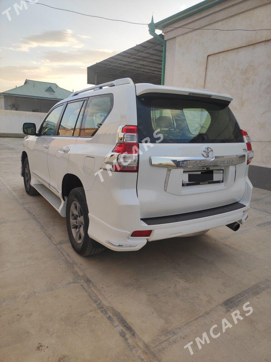 Toyota Land Cruiser Prado 2012 - 540 000 TMT - Baýramaly - img 2