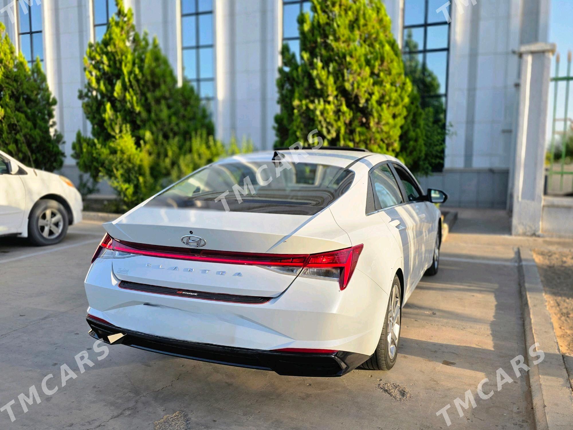 Hyundai Elantra 2022 - 266 666 TMT - Мары - img 8