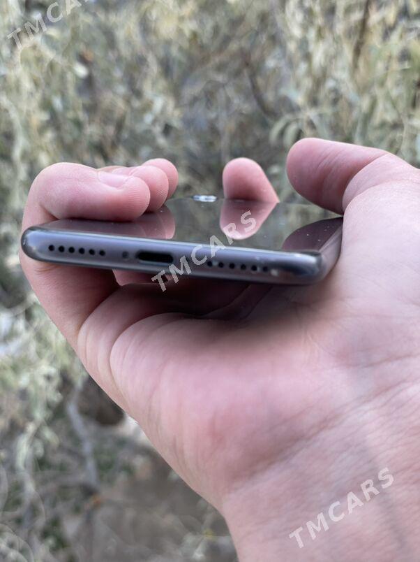 iphone 8 - Туркменбаши - img 2