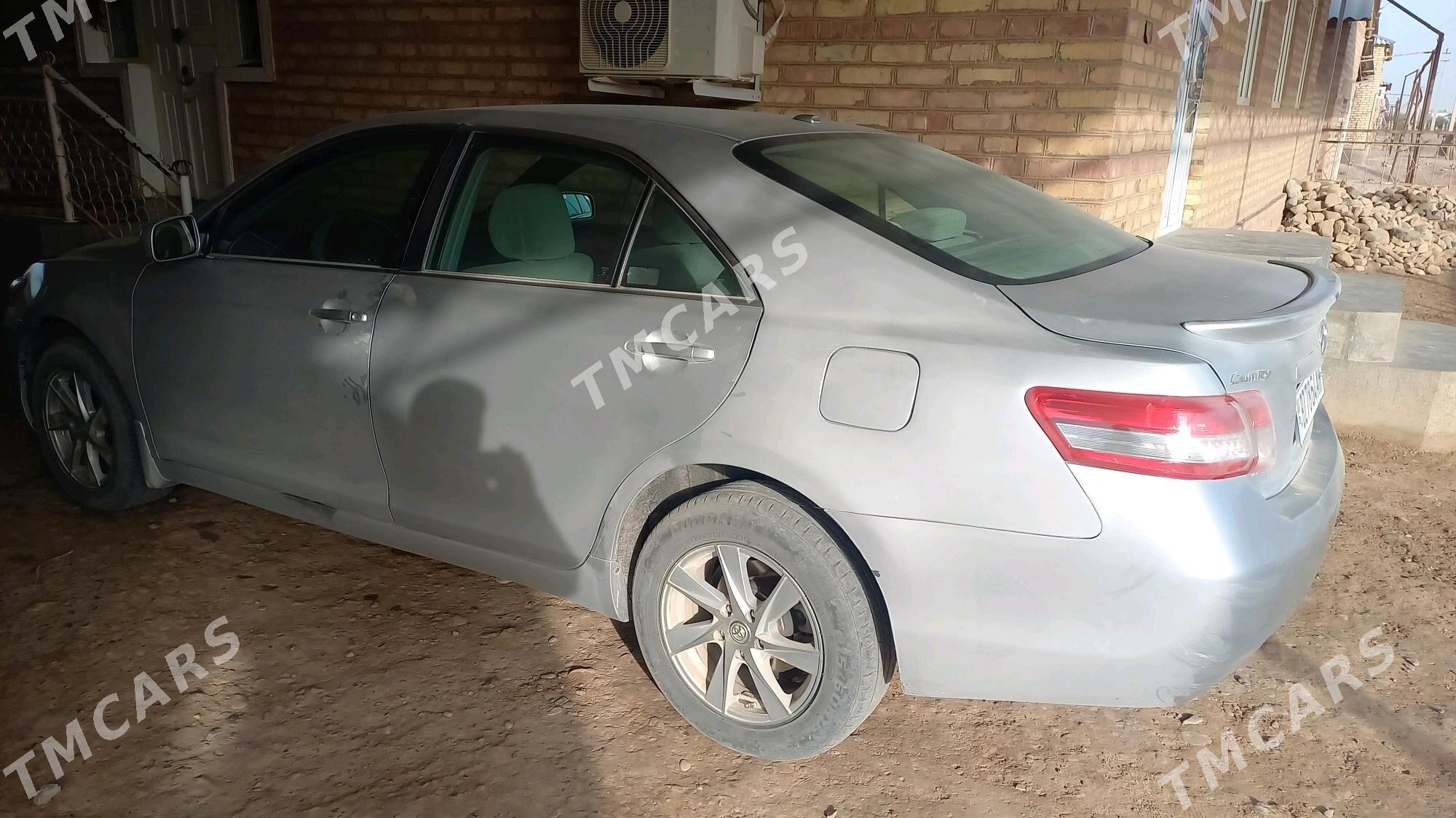 Toyota Camry 2009 - 190 000 TMT - Теджен - img 2