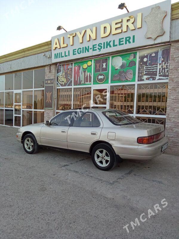 Toyota Camry 1993 - 115 000 TMT - Mary - img 7