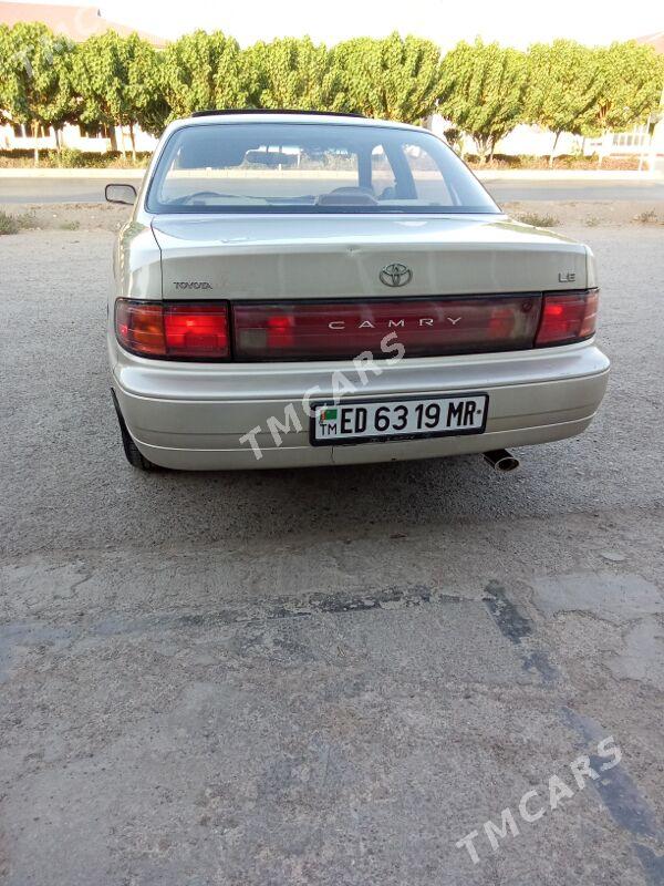 Toyota Camry 1993 - 115 000 TMT - Mary - img 4