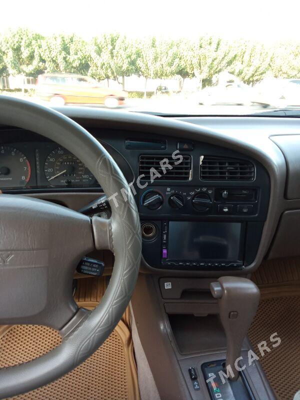 Toyota Camry 1993 - 115 000 TMT - Mary - img 9