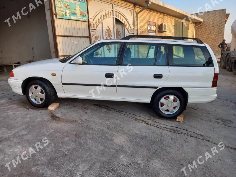 Opel Astra 1996 - 50 000 TMT - Чарджоу - img 4