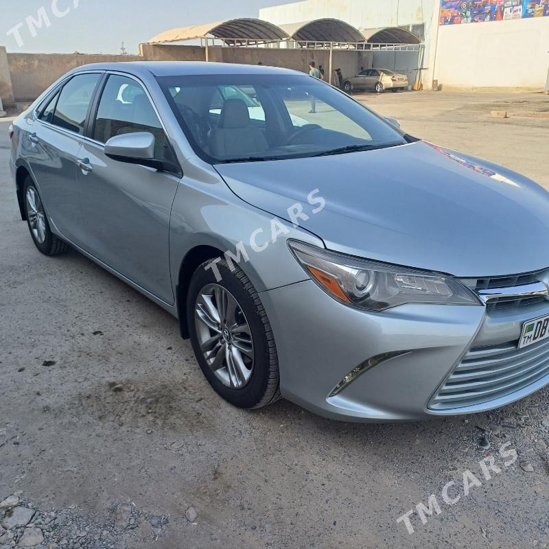 Toyota Camry 2017 - 280 000 TMT - Теджен - img 3