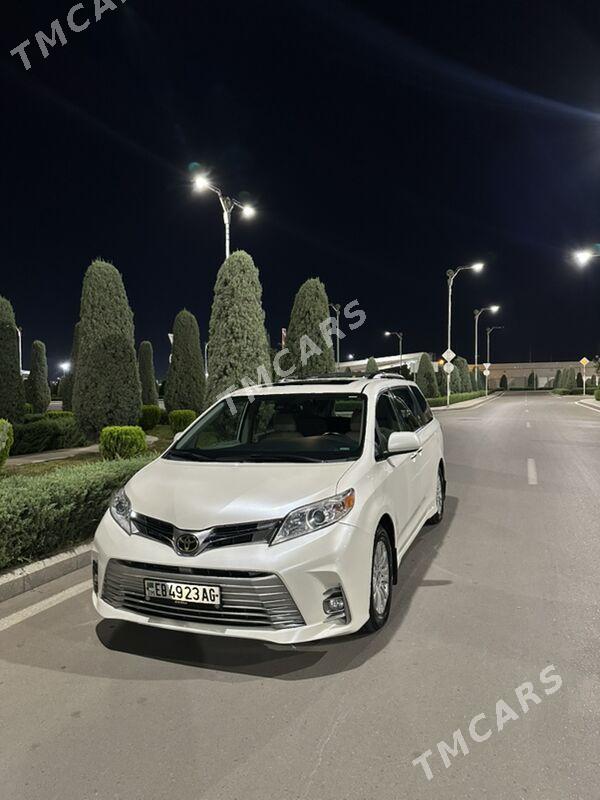 Toyota Sienna 2019 - 470 000 TMT - Aşgabat - img 4