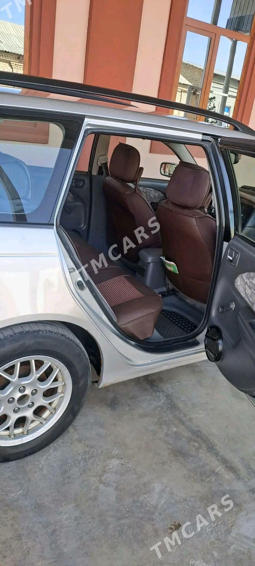 Toyota Avensis 1999 - 85 000 TMT - Türkmenabat - img 3