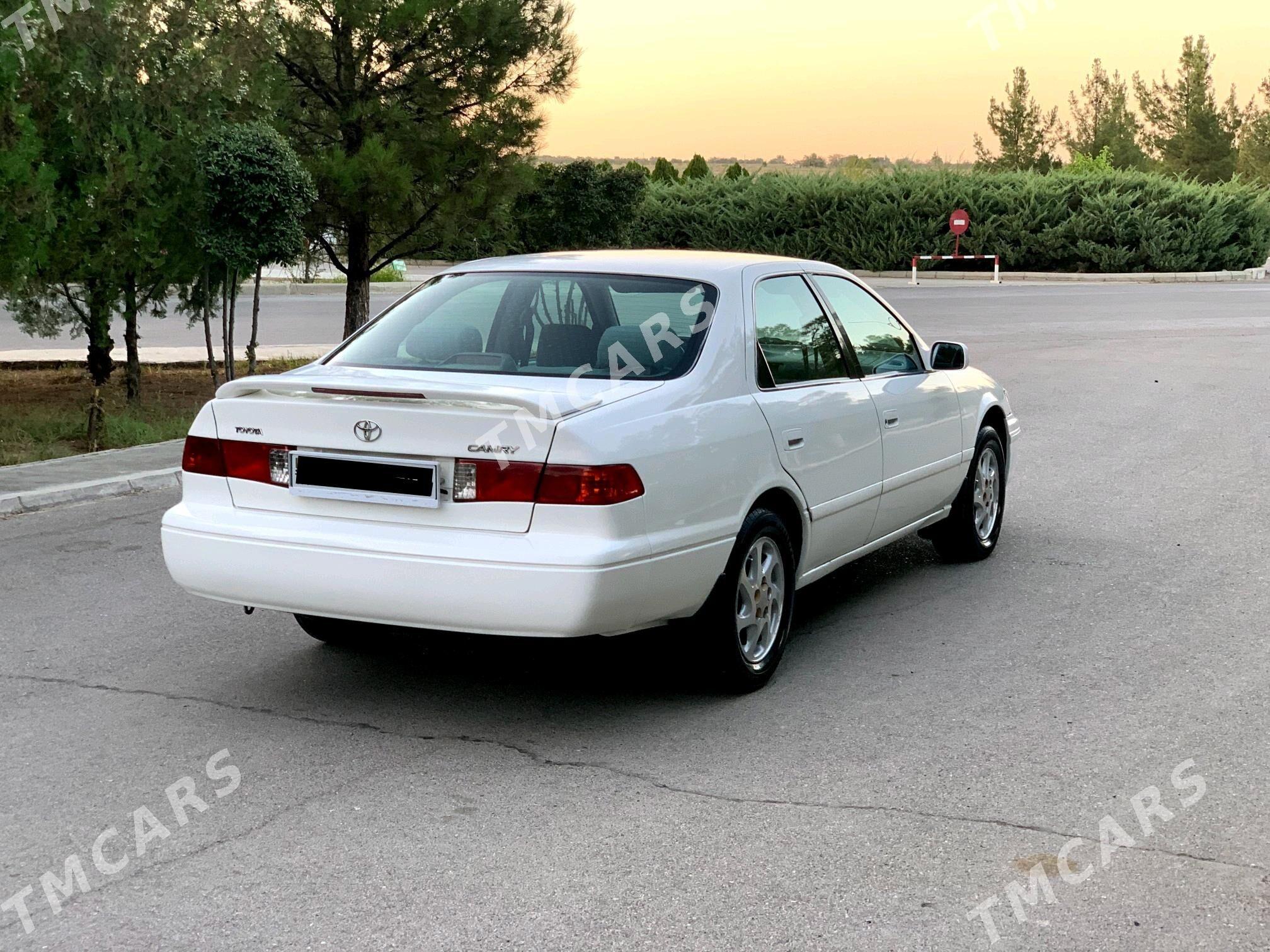 Toyota Camry 2000 - 143 000 TMT - Bäherden - img 2