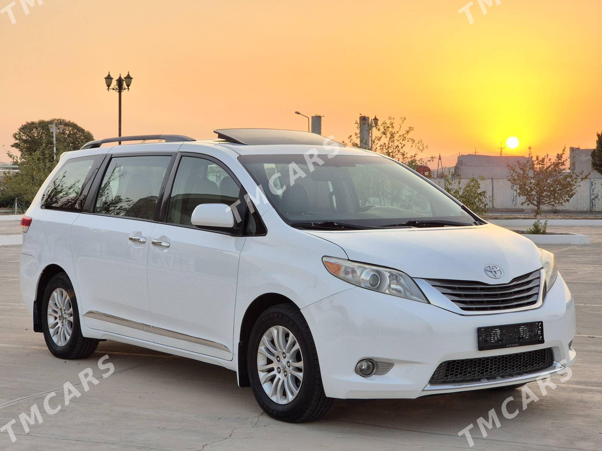 Toyota Sienna 2011 - 317 000 TMT - Gyzylarbat - img 5