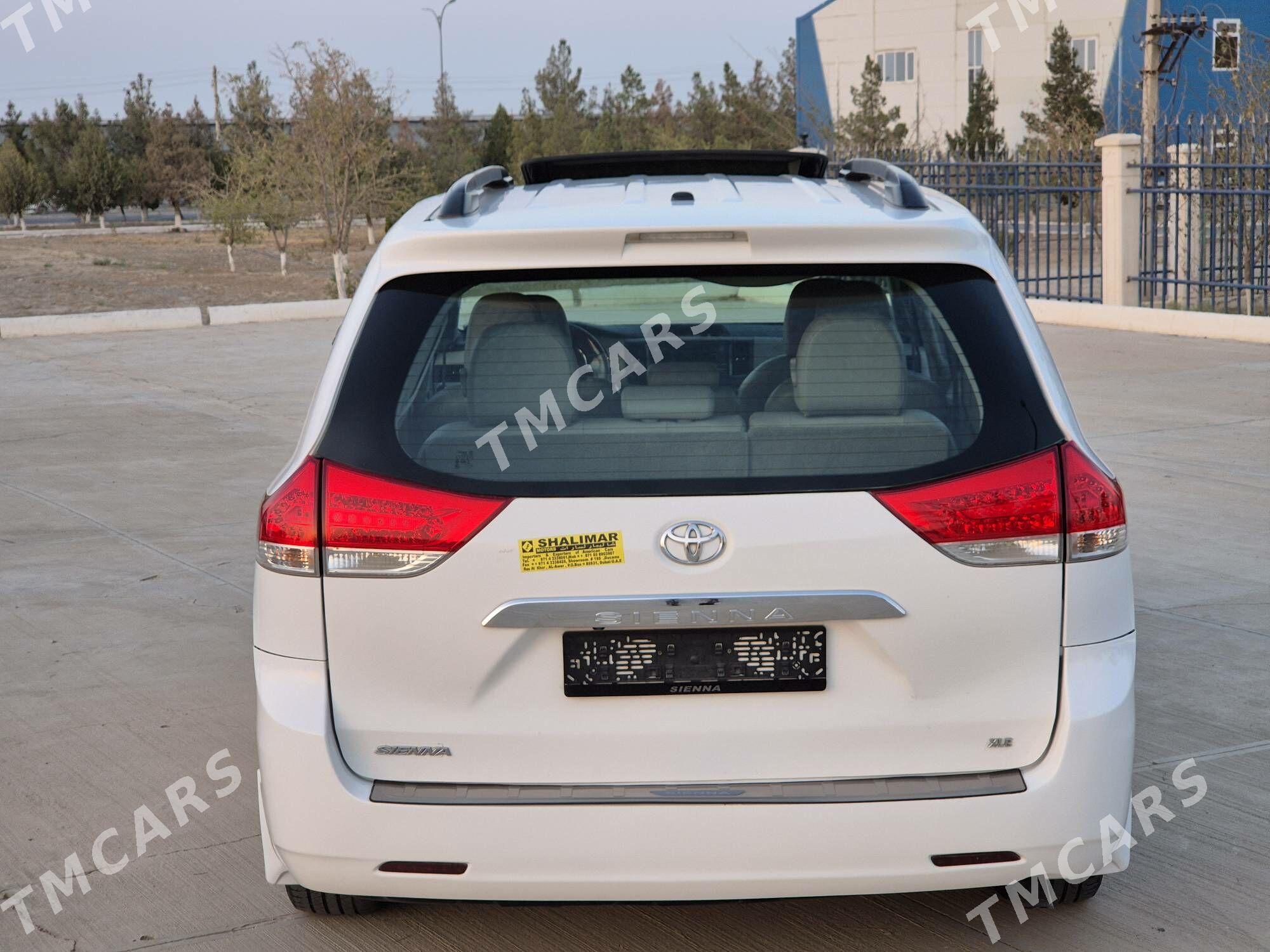 Toyota Sienna 2011 - 317 000 TMT - Gyzylarbat - img 7