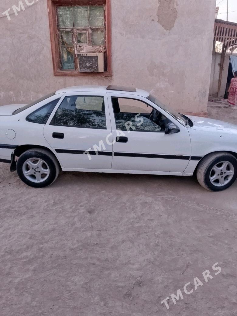 Opel Vectra 1991 - 25 000 TMT - Губадаг - img 2