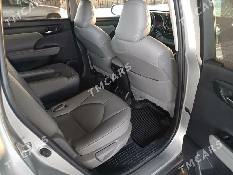 Toyota Highlander 2021 - 600 000 TMT - Мары - img 3