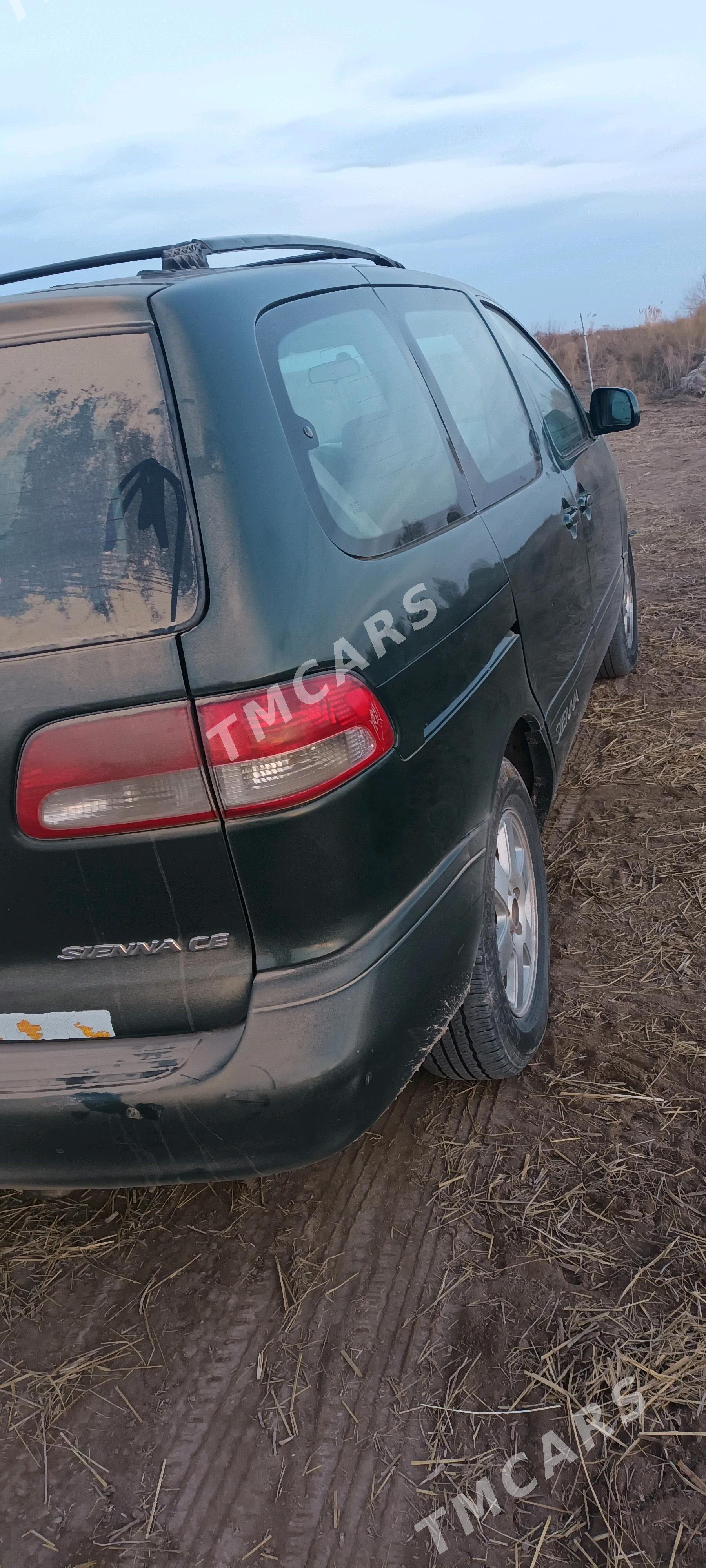 Toyota Sienna 2002 - 152 000 TMT - Türkmenbaşy etr. - img 2