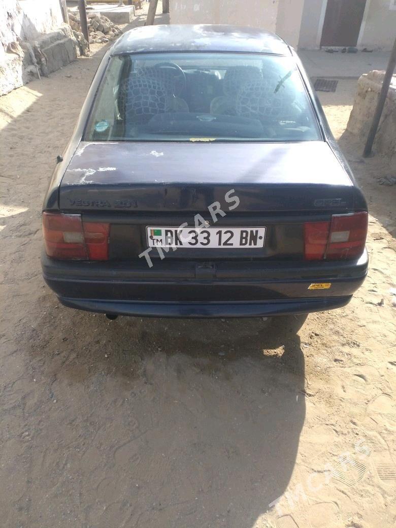 Opel Vectra 1993 - 20 000 TMT - Gumdag - img 1