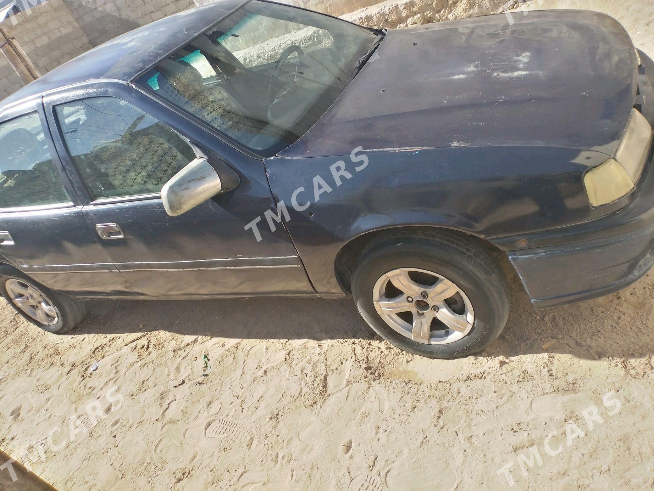 Opel Vectra 1993 - 20 000 TMT - Gumdag - img 2