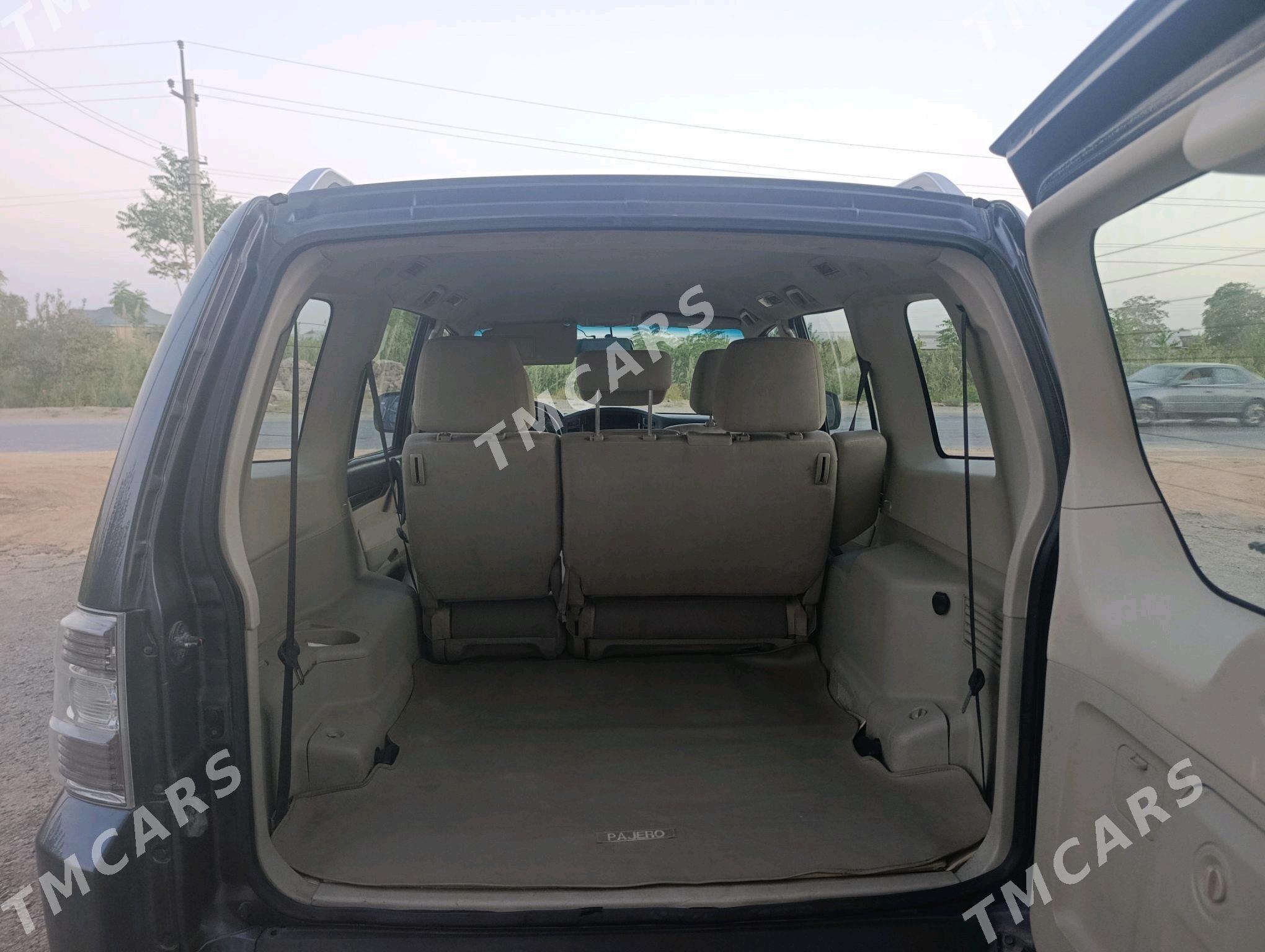 Mitsubishi Pajero 2010 - 190 000 TMT - Дянев - img 7