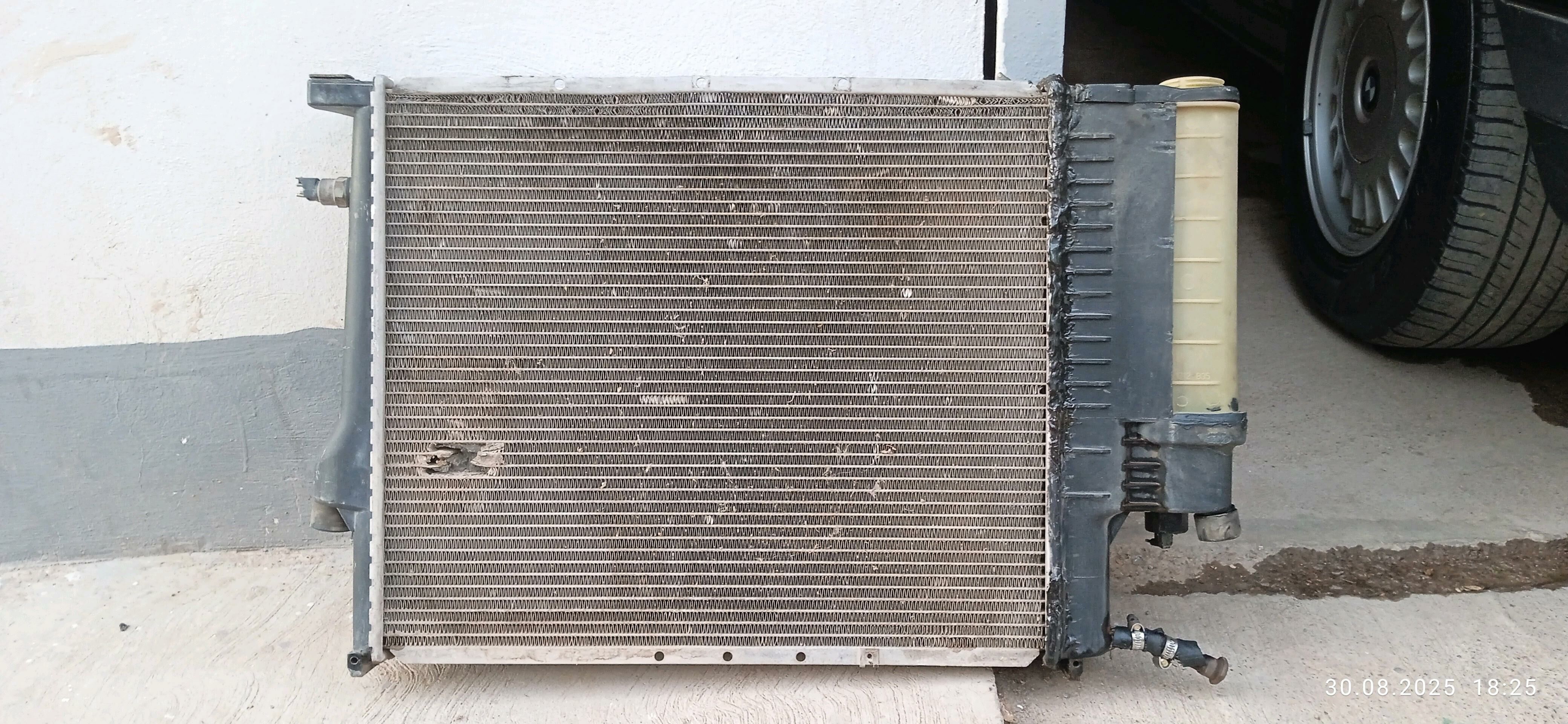 BMW e34 radiator 400 TMT - Sarahs - img 2