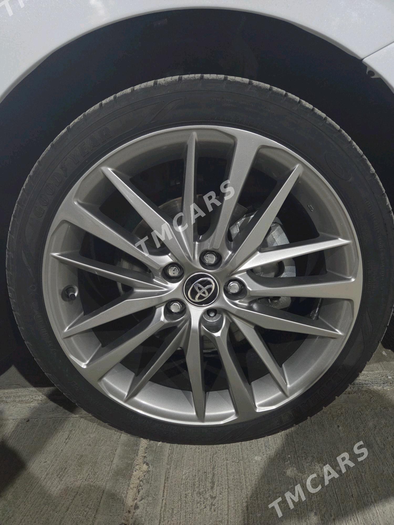 Toyota Camry 2024 - 346 720 TMT - Ашхабад - img 5