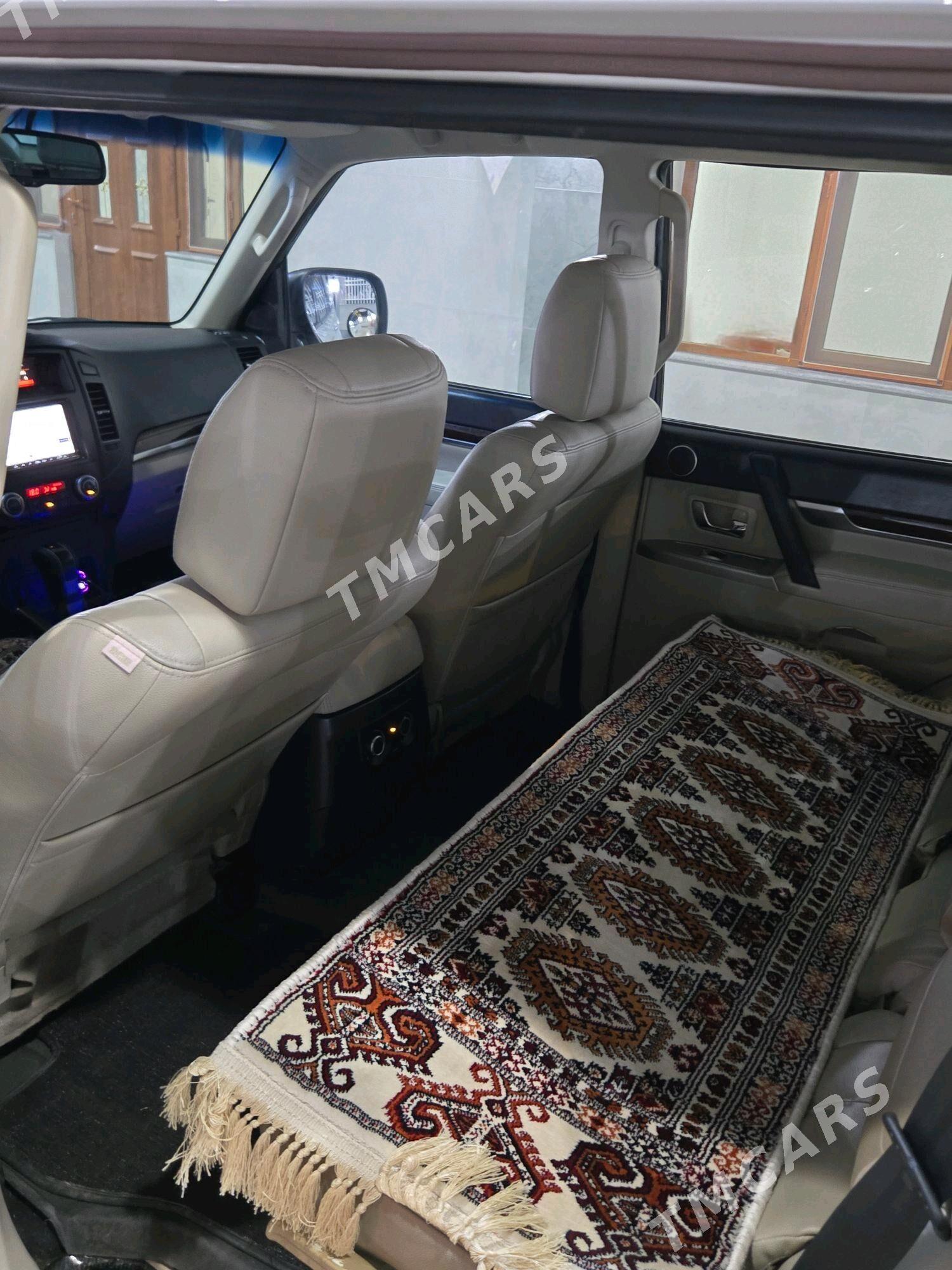 Mitsubishi Pajero 2013 - 300 000 TMT - Bekrewe - img 6