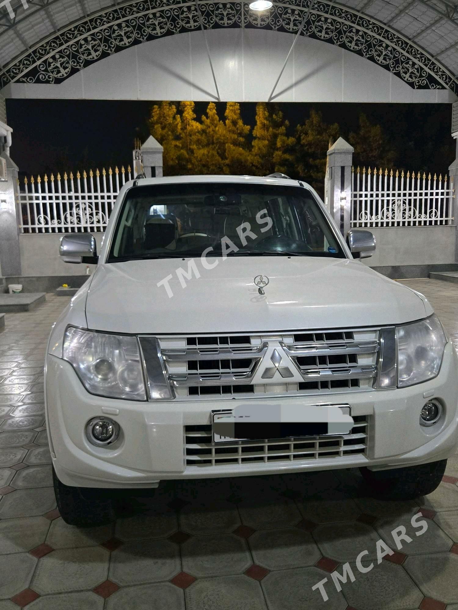 Mitsubishi Pajero 2013 - 300 000 TMT - Bekrewe - img 8
