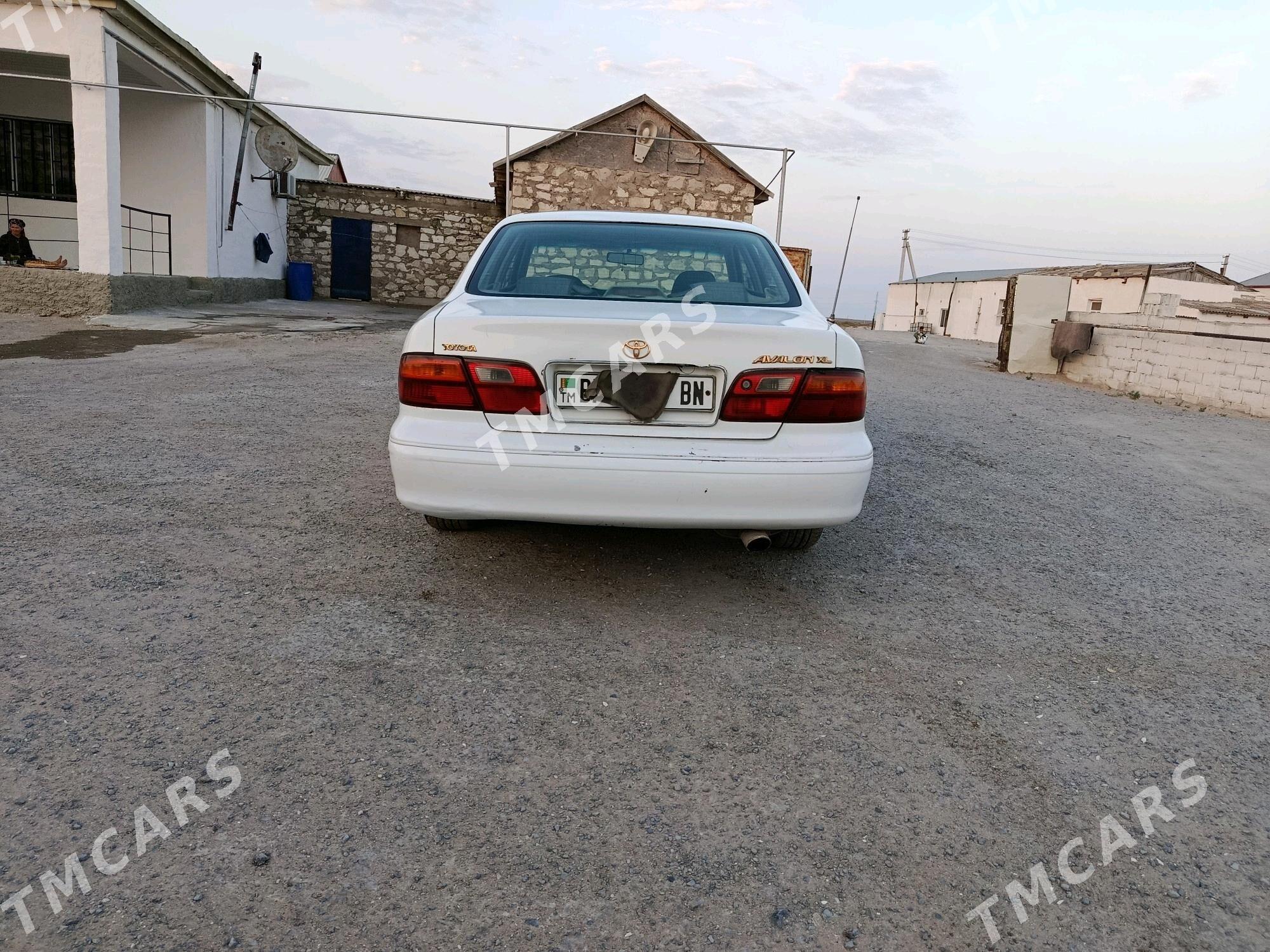 Toyota Avalon 1998 - 110 000 TMT - Türkmenbaşy - img 3