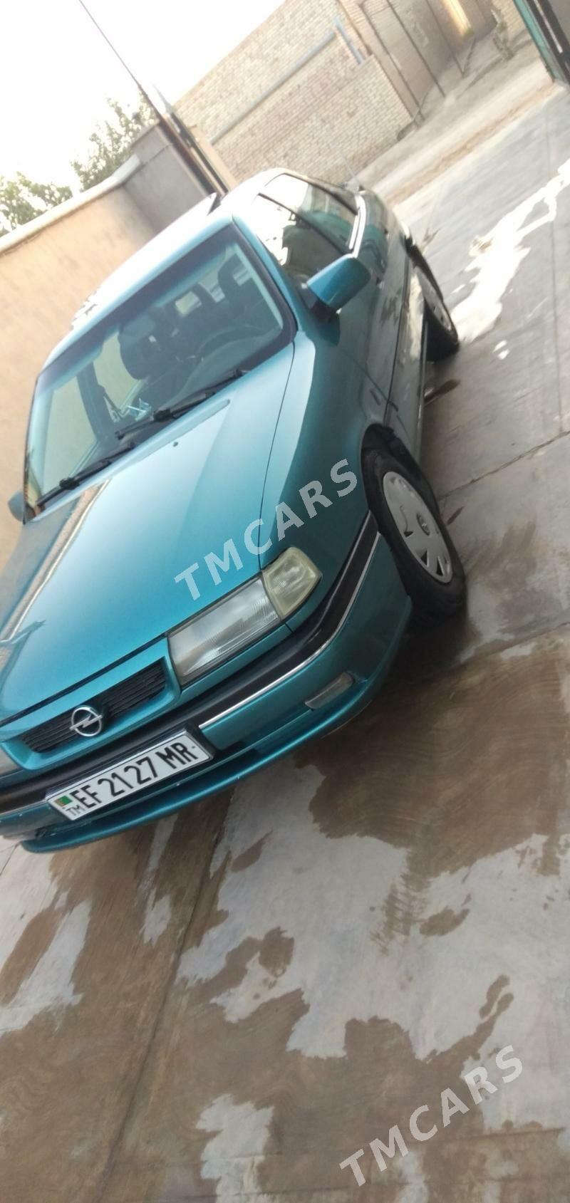 Opel Vectra 1993 - 50 000 TMT - Мары - img 5