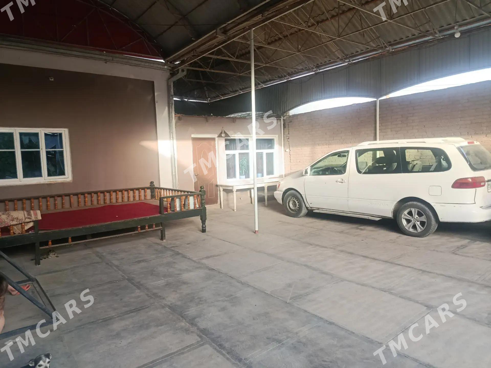 Toyota Sienna 2006 - 160 000 TMT - Байрамали - img 4