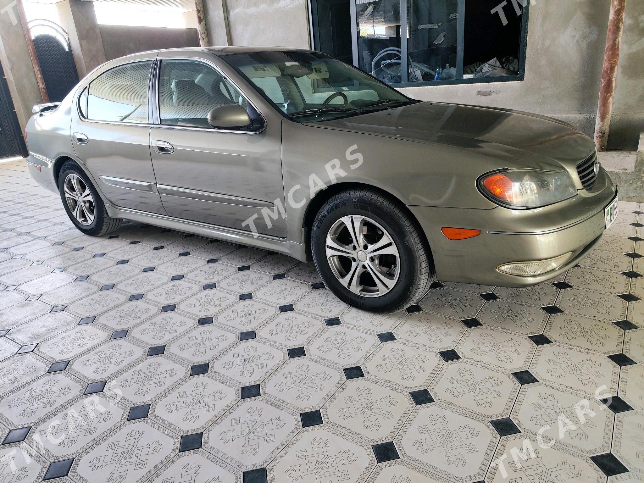 Infiniti I35 2001 - 100 000 TMT - Mary - img 3