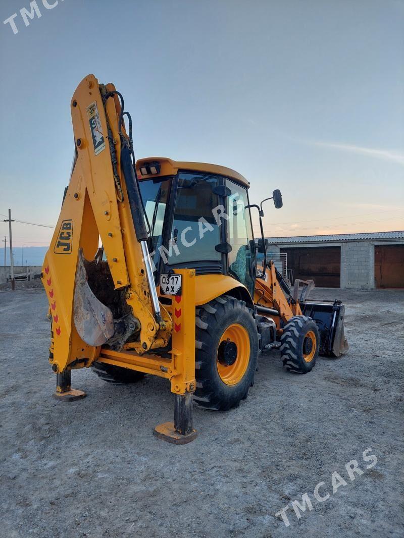 JCB 3CX ECO 2010 - 250 000 TMT - Аркадаг - img 3