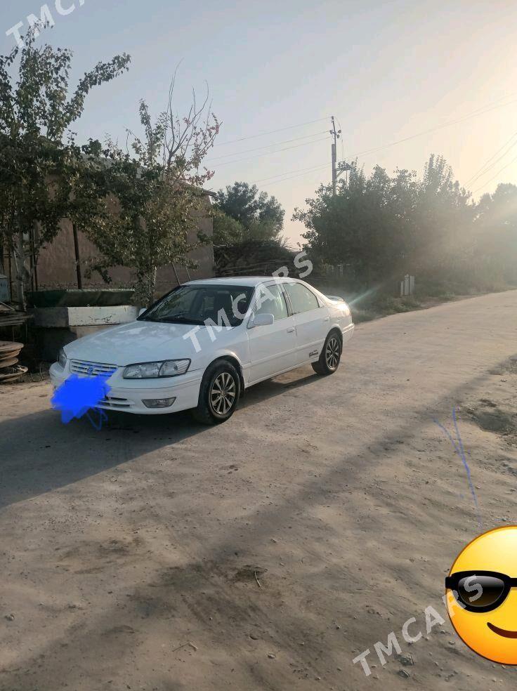 Toyota Camry 2001 - 132 000 TMT - Халач - img 2