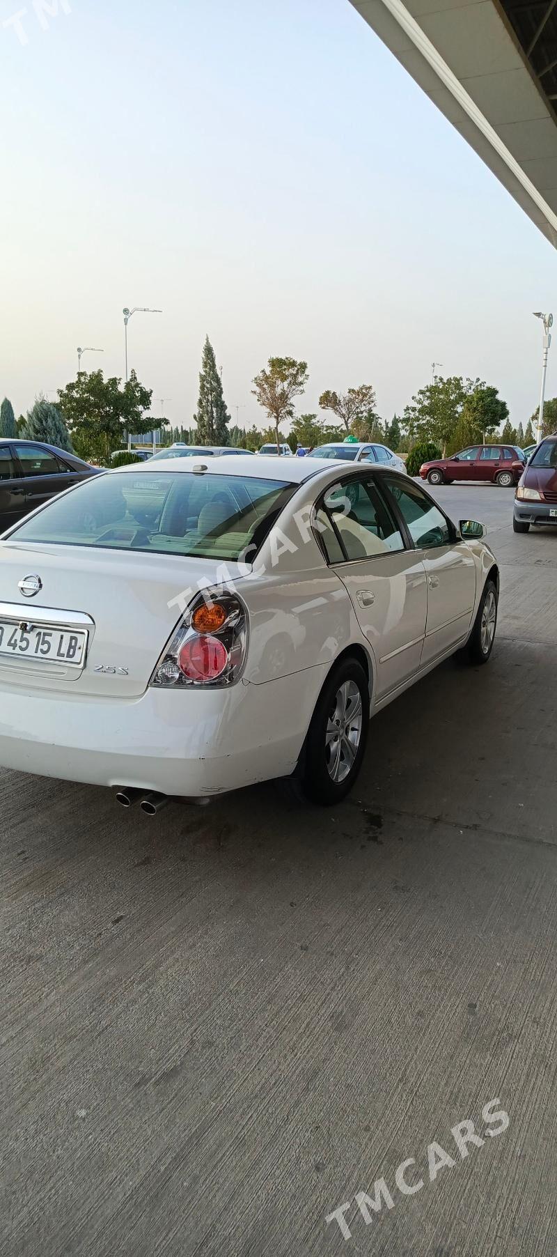 Nissan Altima 2004 - 100 000 TMT - Türkmenabat - img 4
