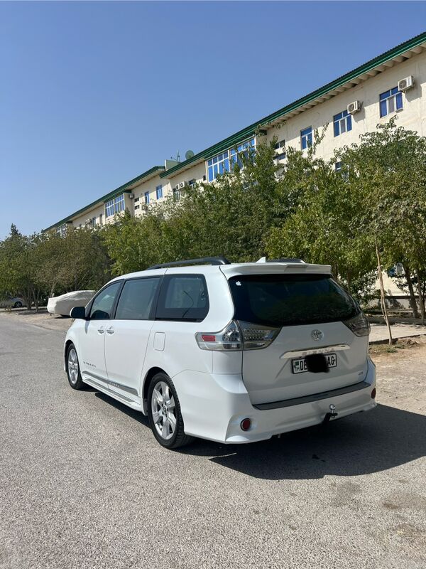 Toyota Sienna 2019 - 495 000 TMT - Бузмеин ГРЭС - img 6