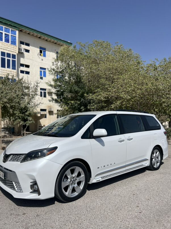 Toyota Sienna 2019 - 495 000 TMT - Бузмеин ГРЭС - img 4
