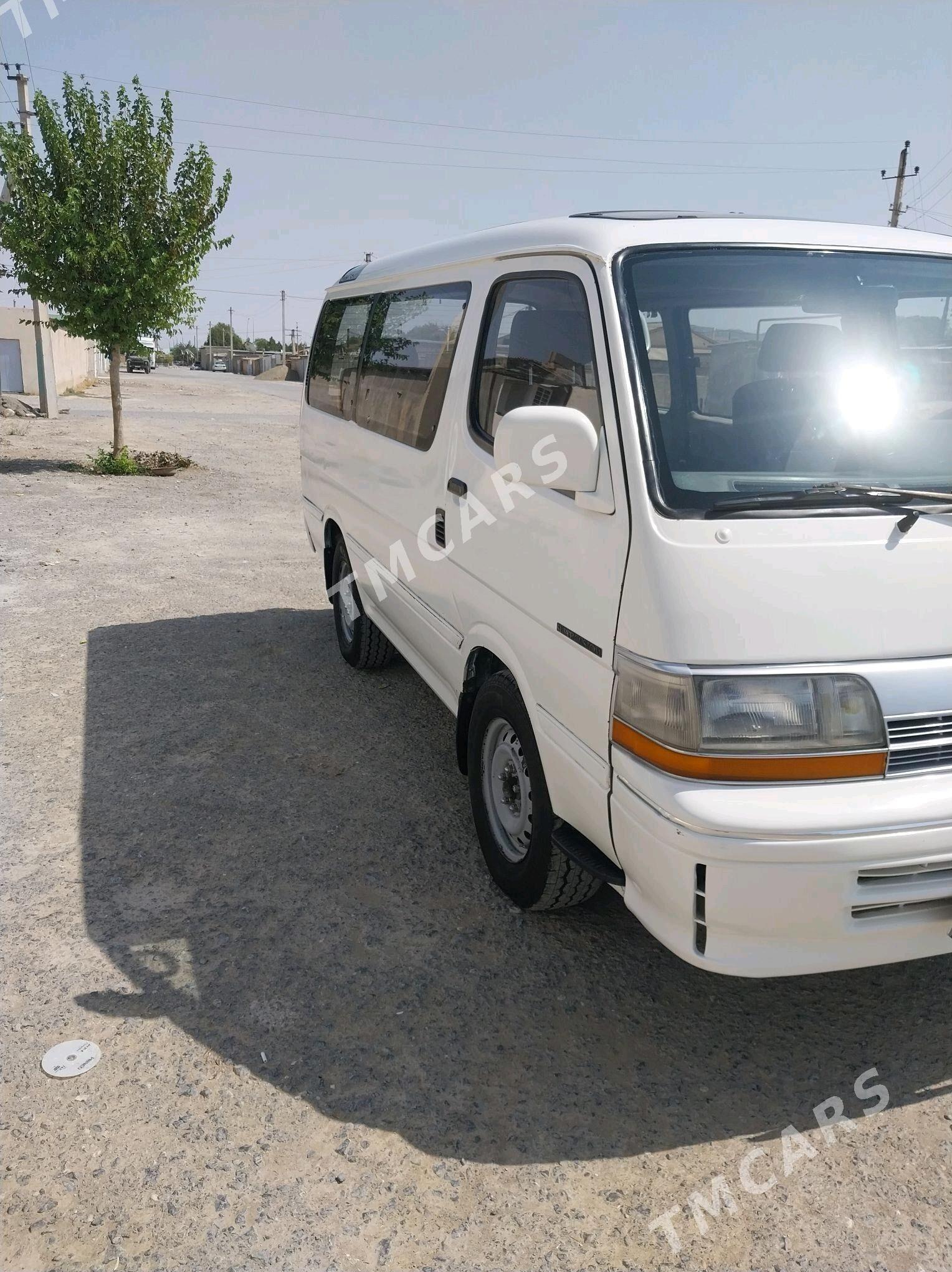 Toyota Hiace 1991 - 60 000 TMT - Gyzylarbat - img 3
