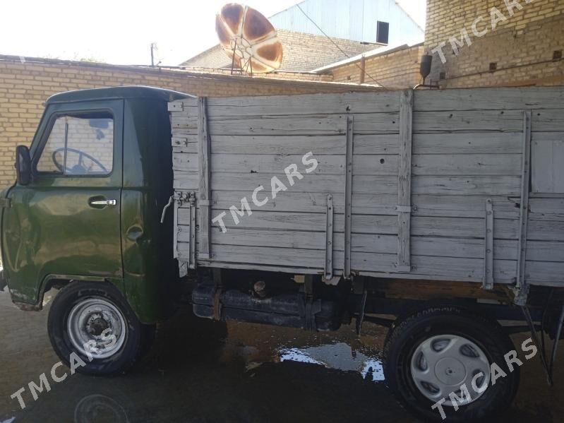 UAZ Profi 1989 - 30 000 TMT - Дянев - img 2