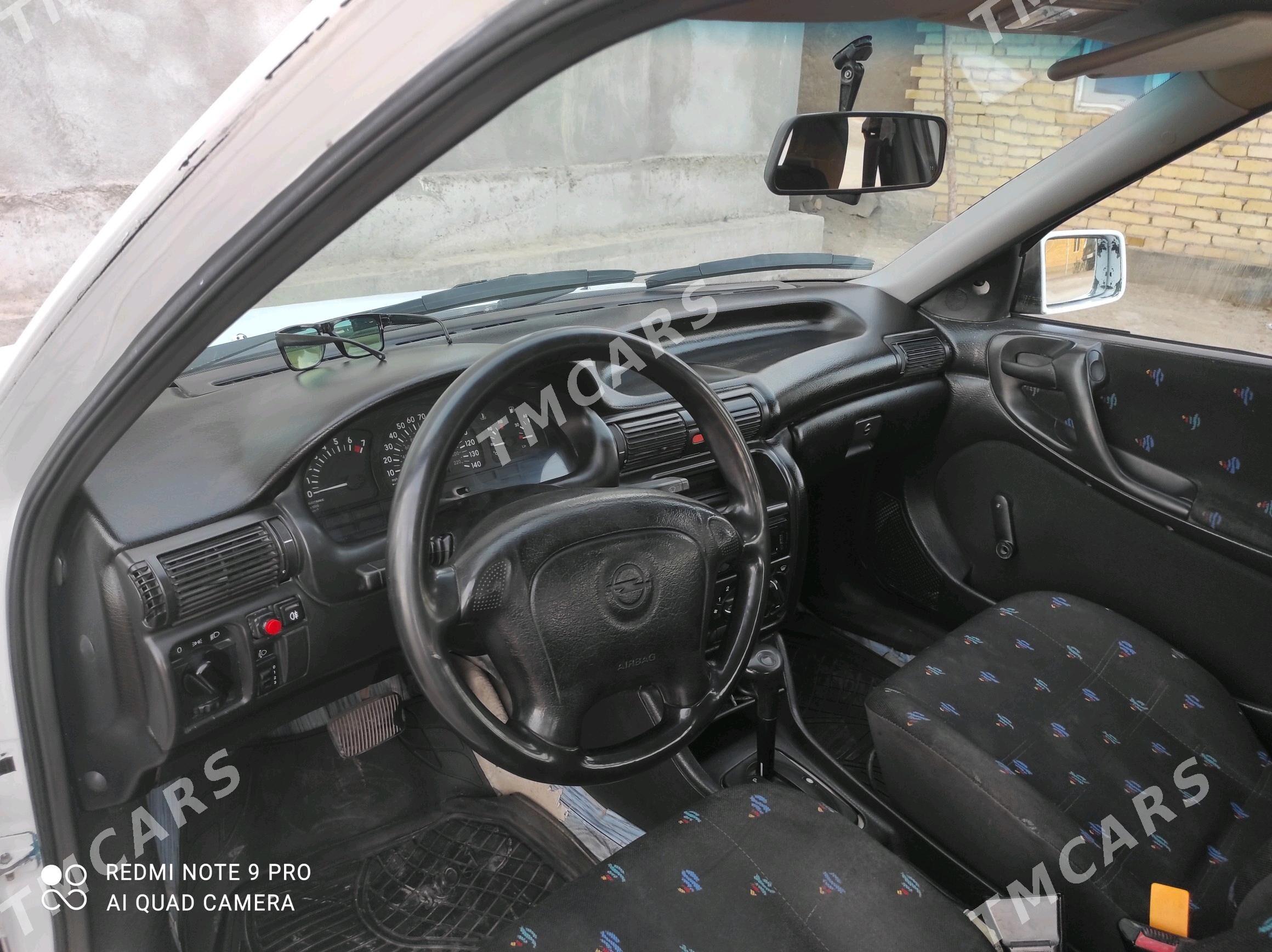 Opel Astra 1994 - 35 000 TMT - Фарап - img 4