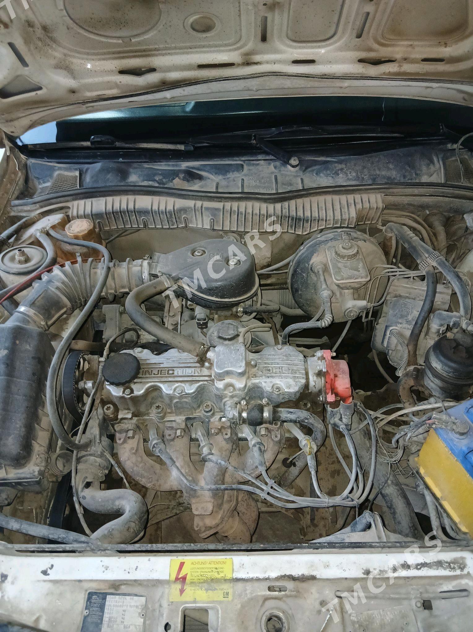 Opel Vectra 1994 - 40 000 TMT - Гурбансолтан Едже - img 4