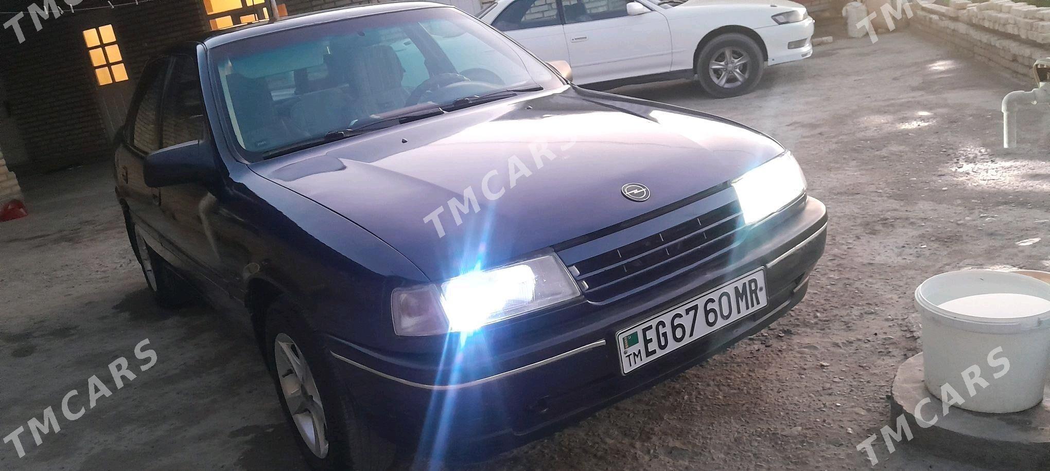 Opel Vectra 1992 - 36 000 TMT - Мургап - img 4