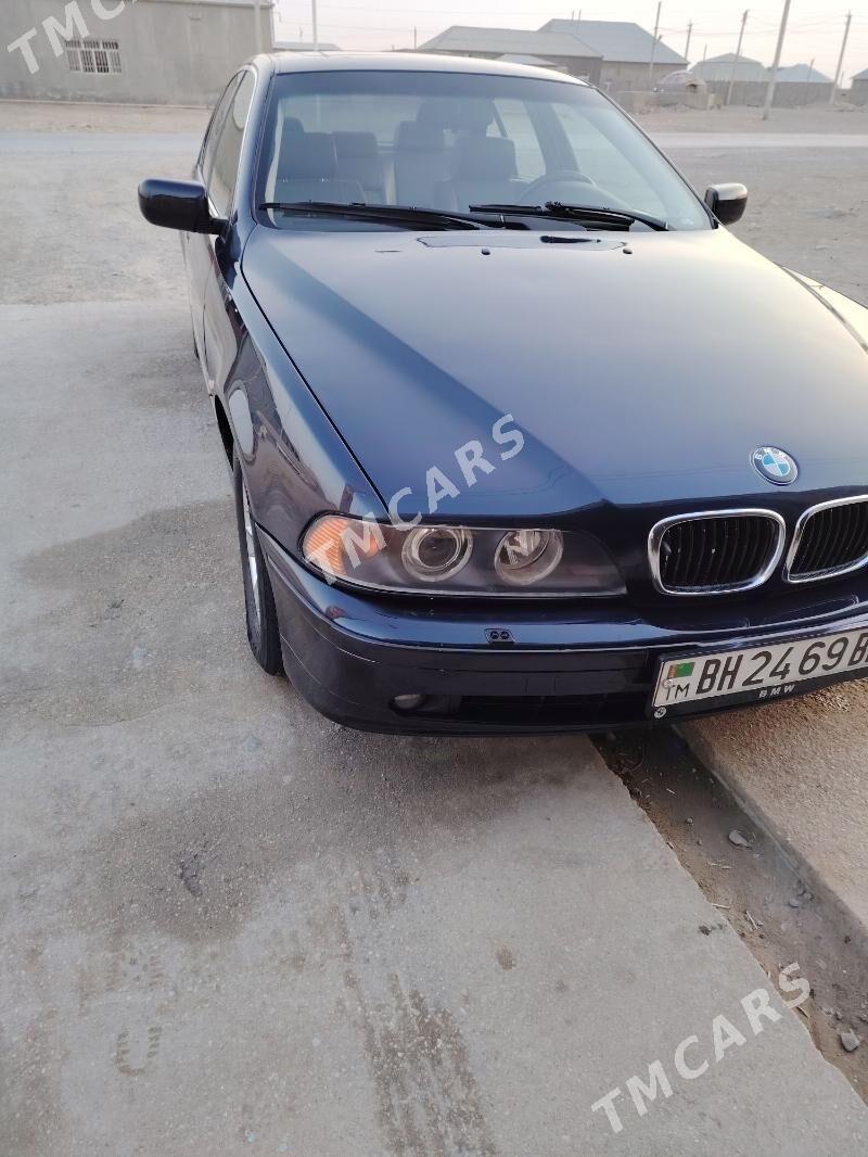 BMW E39 1998 - 95 000 TMT - Гумдаг - img 3