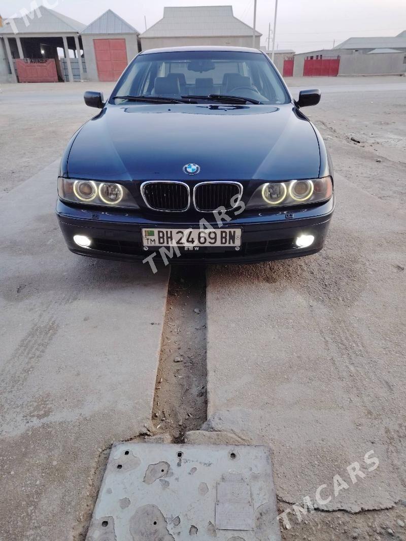 BMW E39 1998 - 95 000 TMT - Гумдаг - img 4