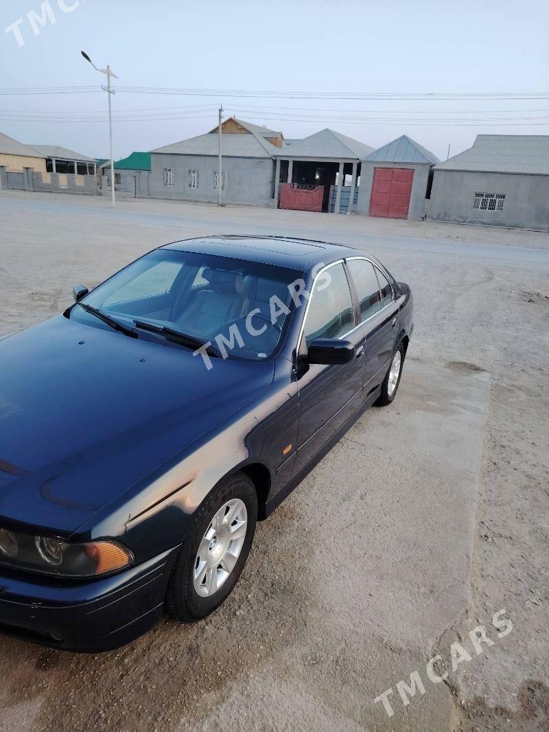 BMW E39 1998 - 95 000 TMT - Гумдаг - img 7