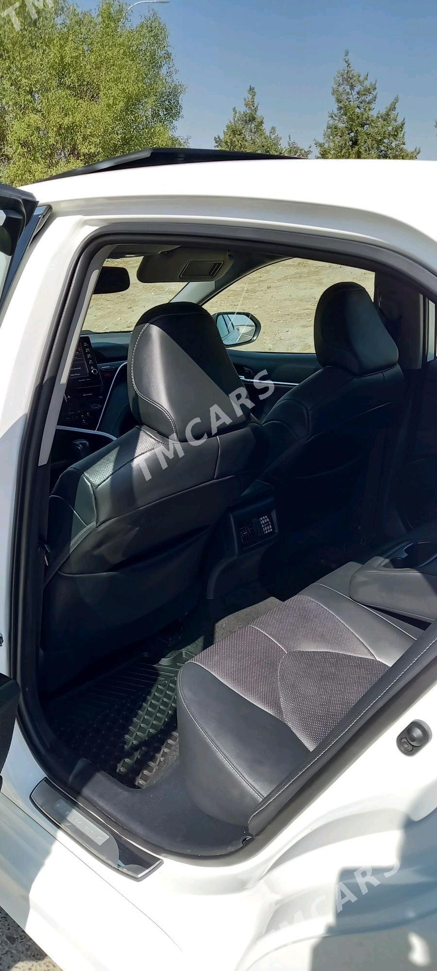 Toyota Camry 2021 - 430 000 TMT - Gyzylarbat - img 6