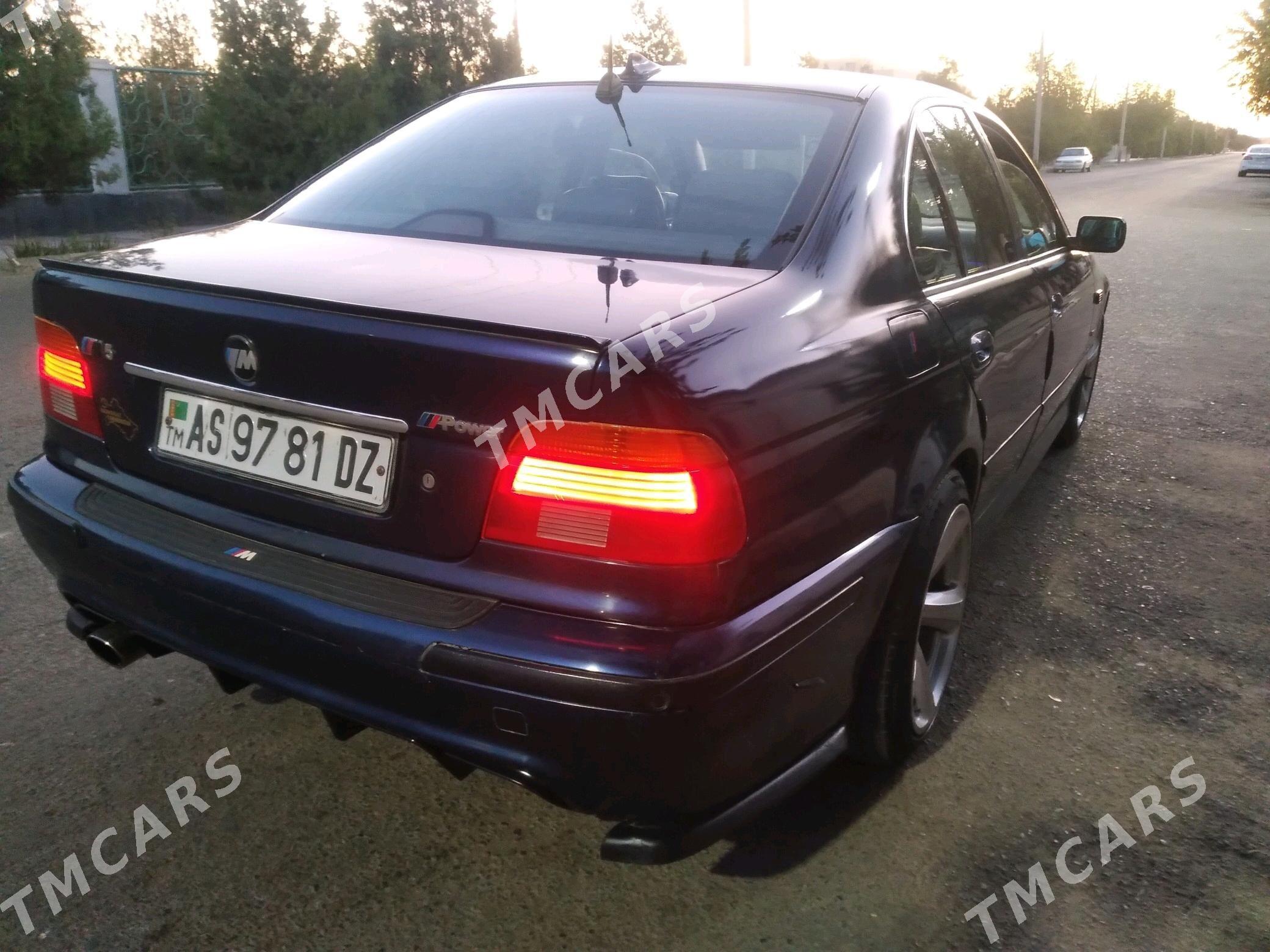 BMW E39 2002 - 135 000 TMT - Daşoguz - img 2