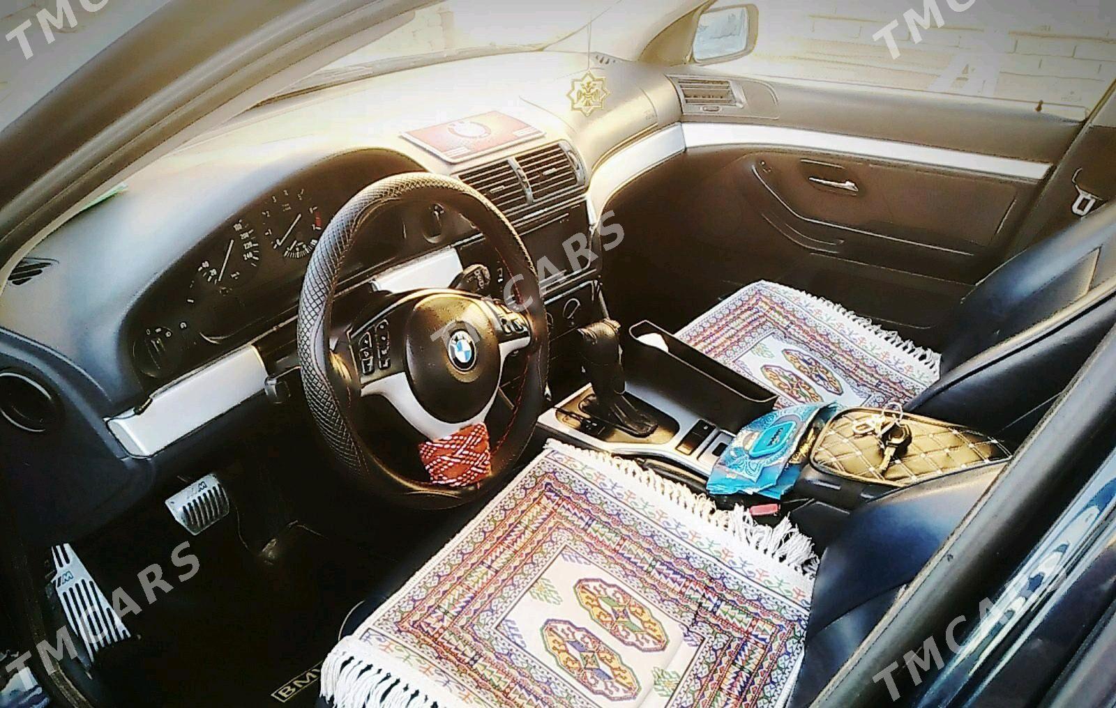 BMW E39 2002 - 135 000 TMT - Daşoguz - img 5