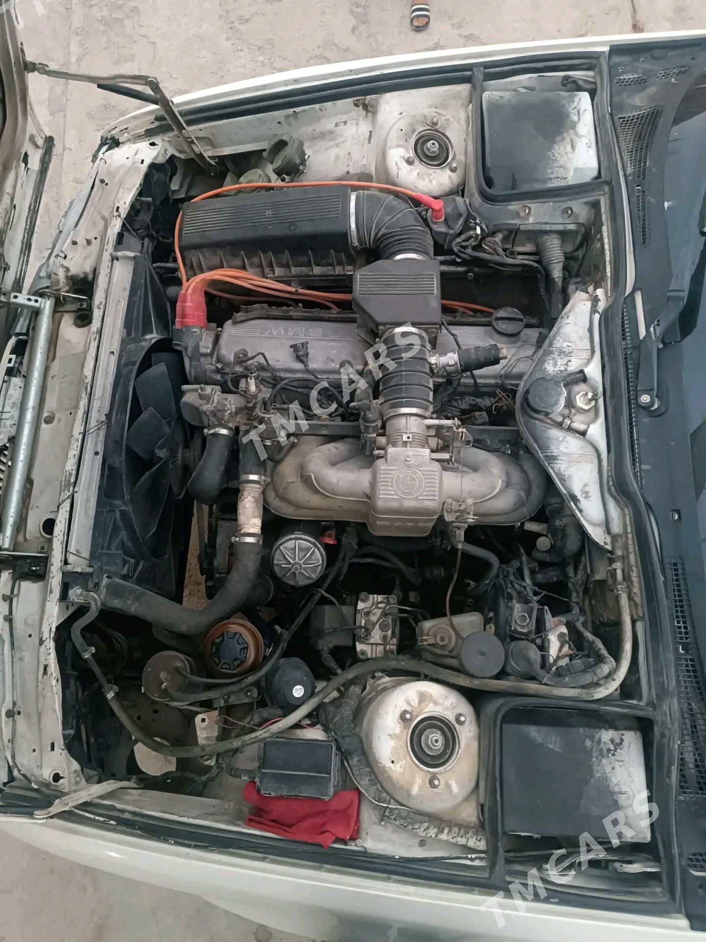 BMW E34 1990 - 50 000 TMT - Бахарден - img 10