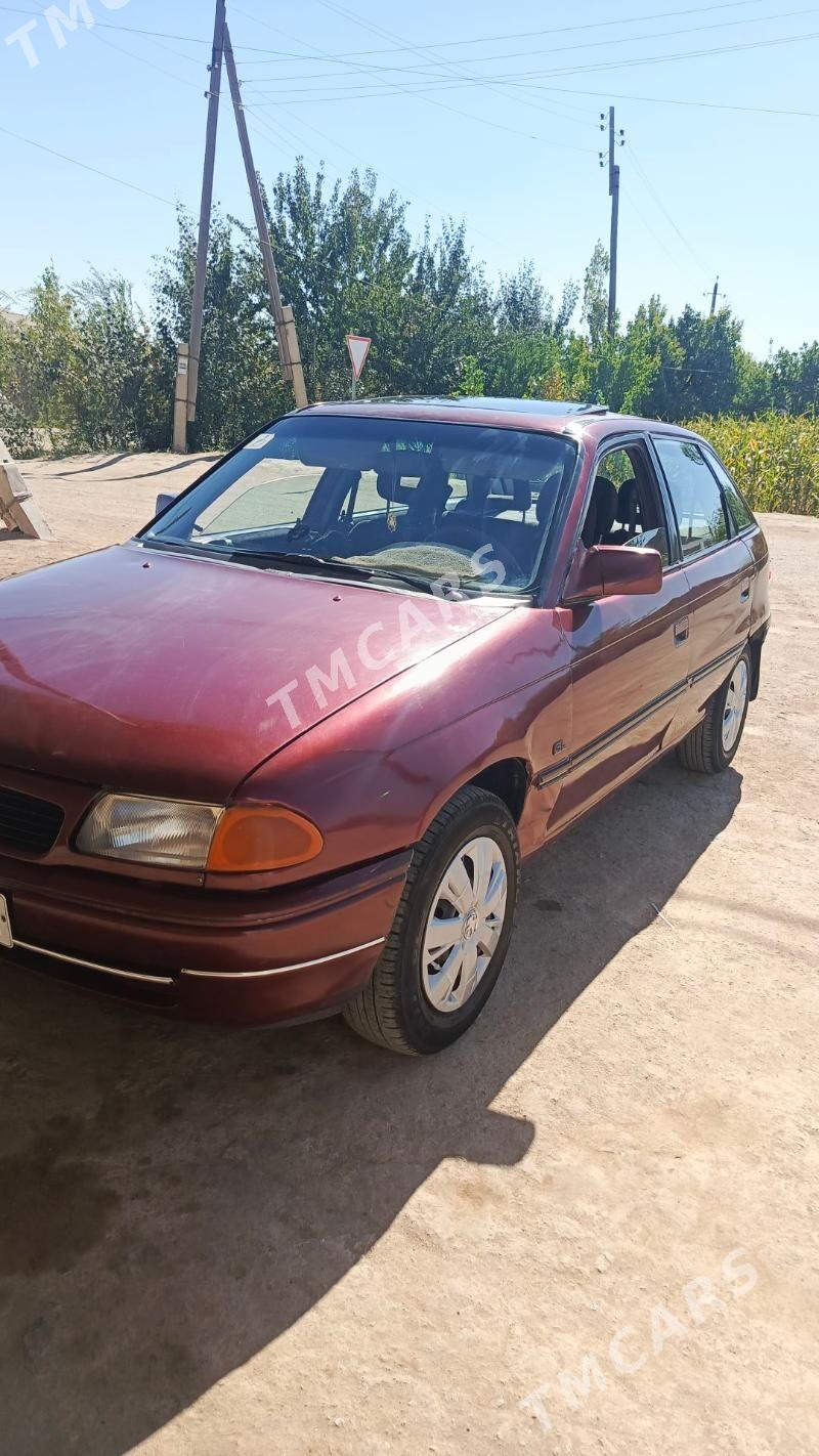 Opel Astra 1993 - 27 000 TMT - Губадаг - img 5