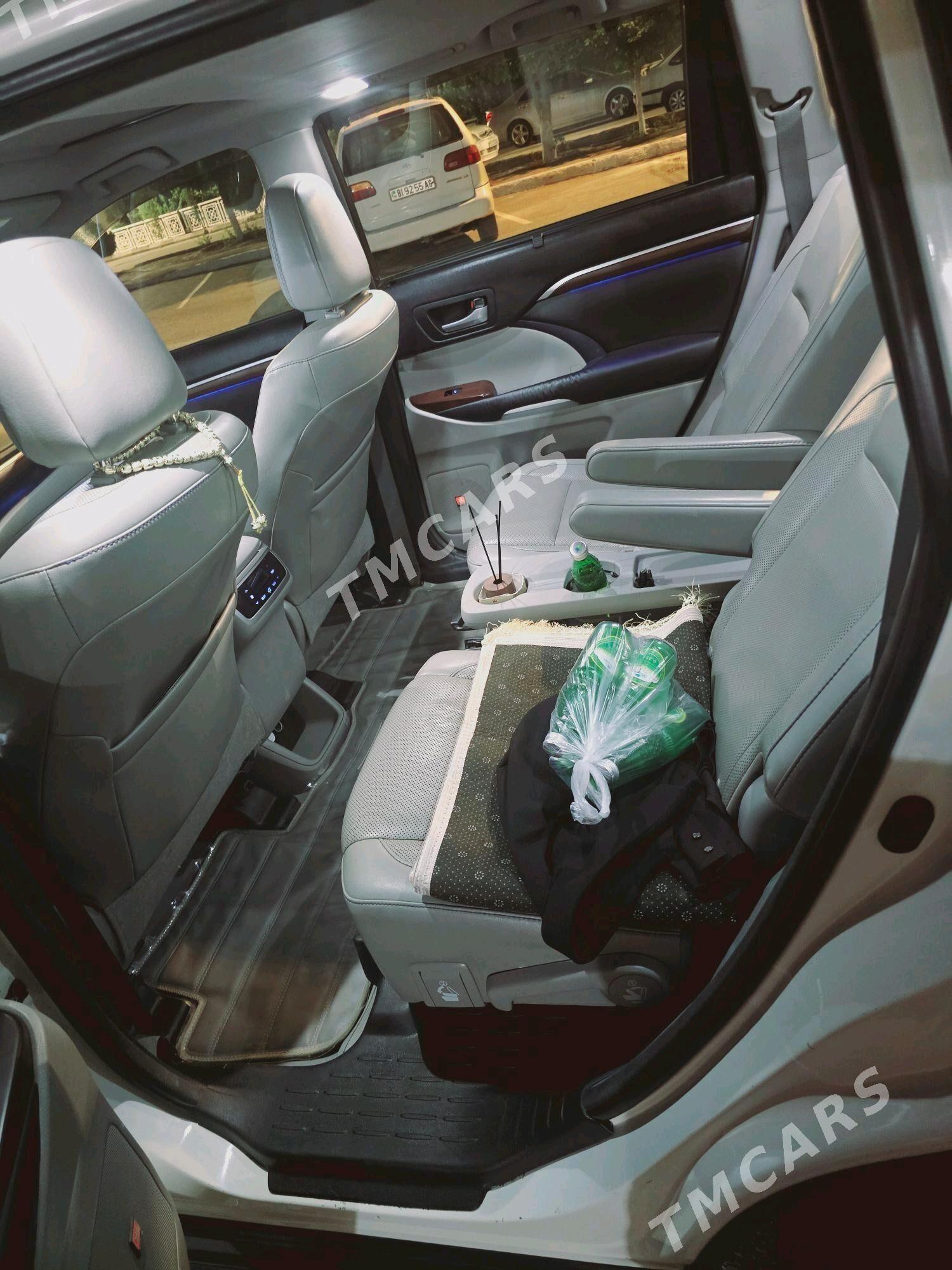 Toyota Highlander 2016 - 400 000 TMT - Ашхабад - img 4